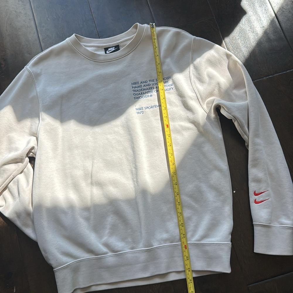 Nike Sweater - Picture 6 of 7